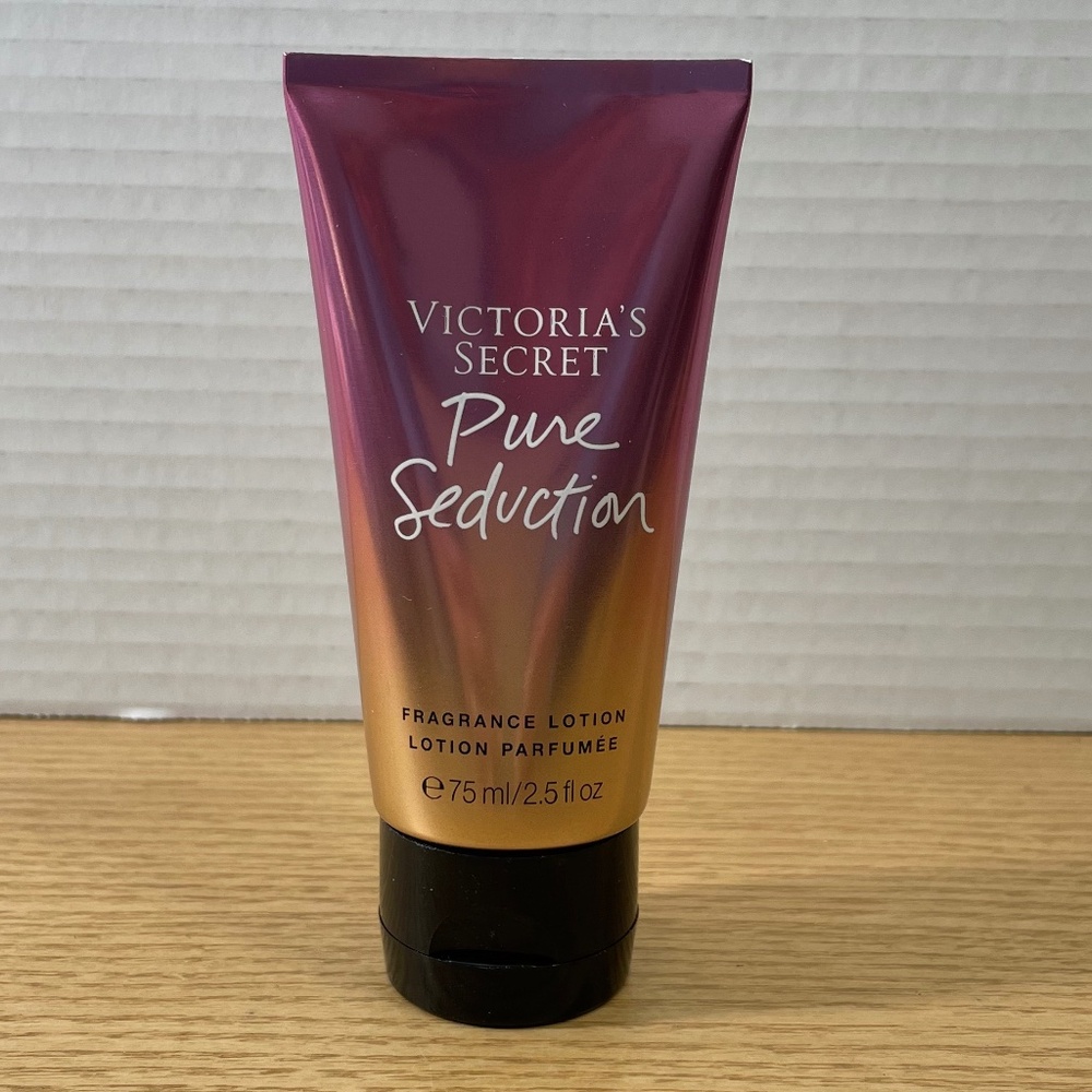 Victoria's Secret Pure Seduction Fragrance Lotion Plum Freesia 2.5 oz New Gift